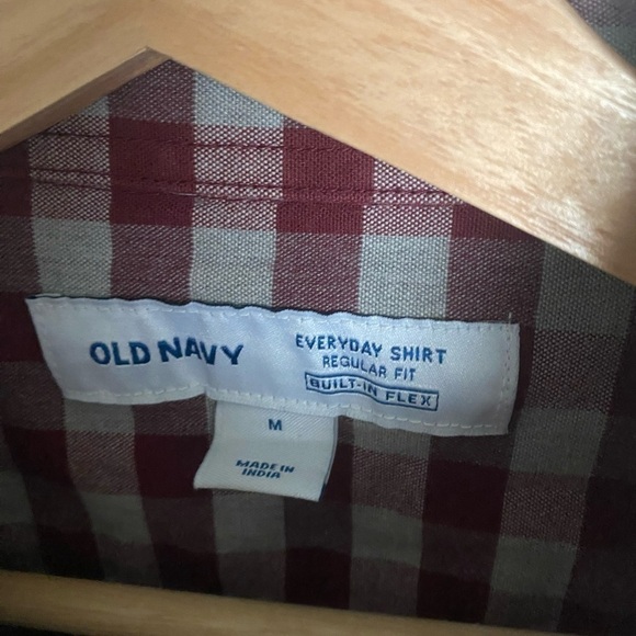 GRAY & RED PLAID OLD NAVY LONG SLEEVE SHIRT SIZE MEDIUM - Picture 2 of 4